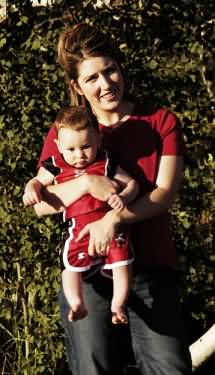 audrey and hunter -01 diane edlefsen.jpg - 16260 bytes